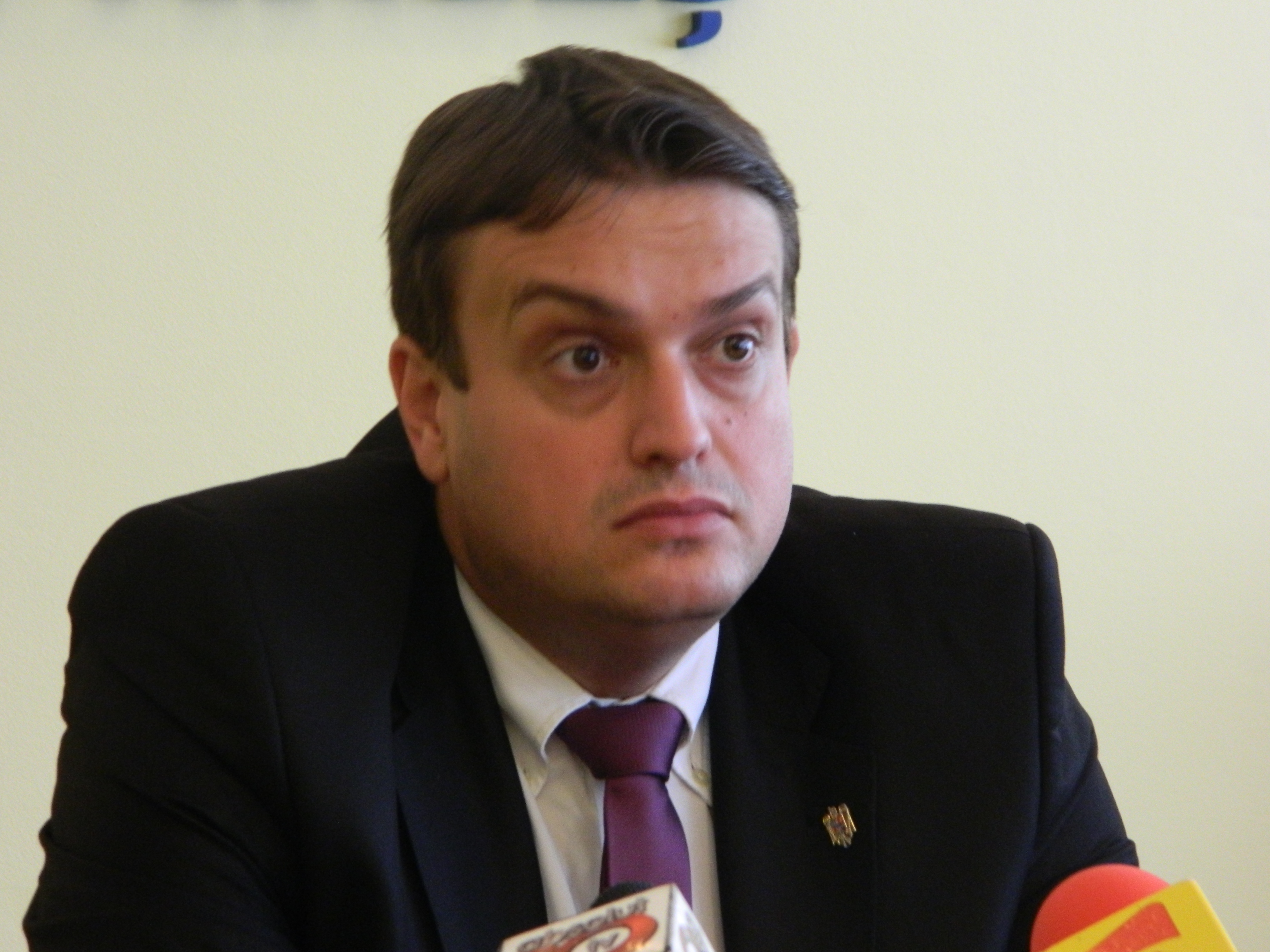 Prefect Mihai Oprescu - dscn0130